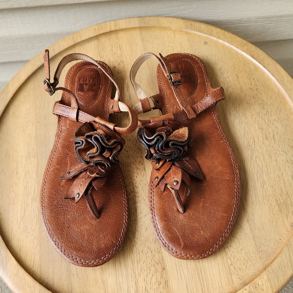 Frye Shoes - Frye Alessia leaf sling sandals